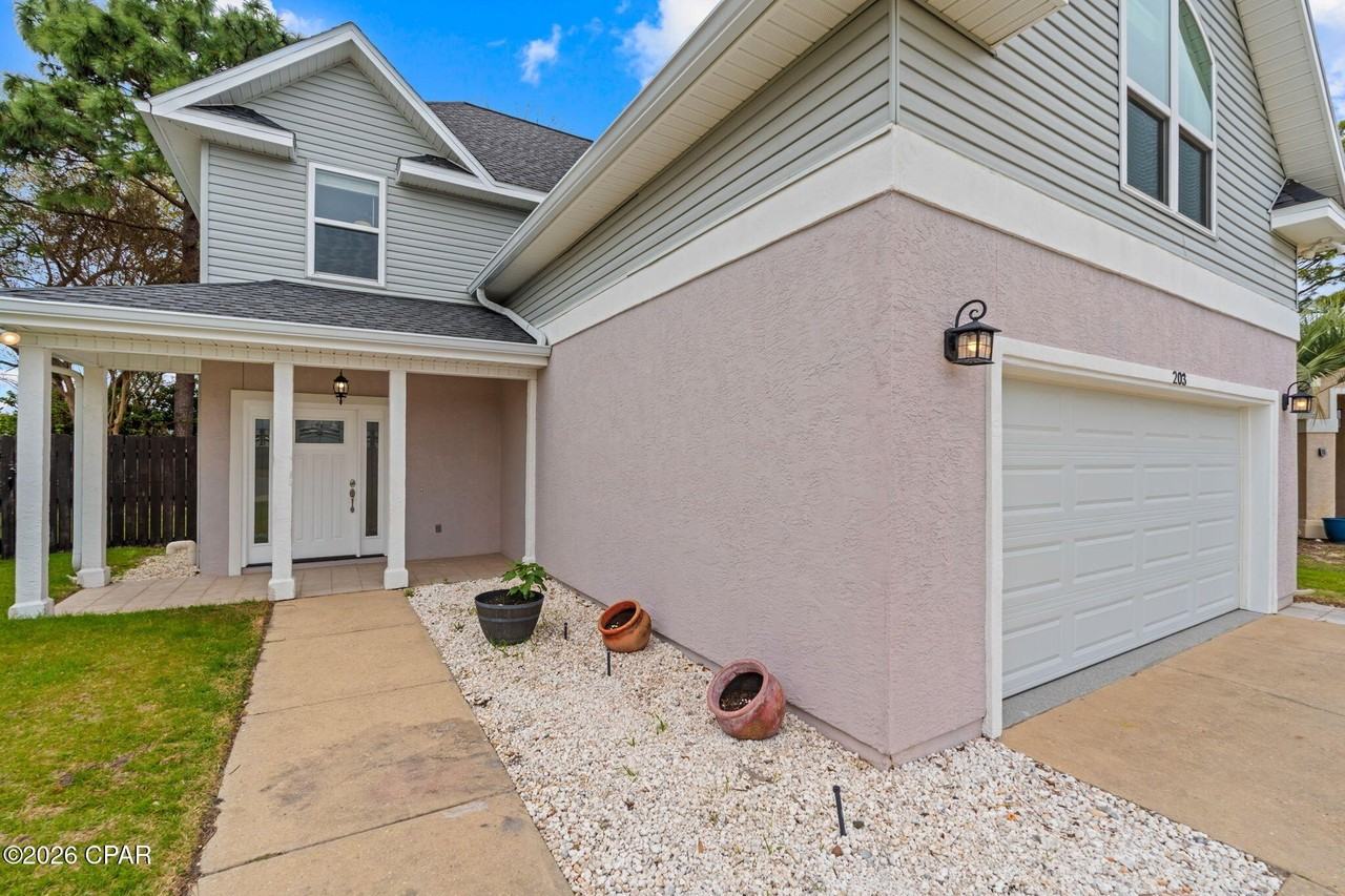 203 Jase Ln - Photo 2 of 45