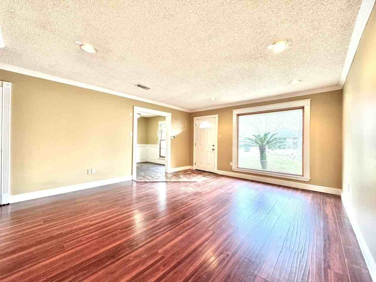 8584 Barnett Dr - Photo 2 of 21