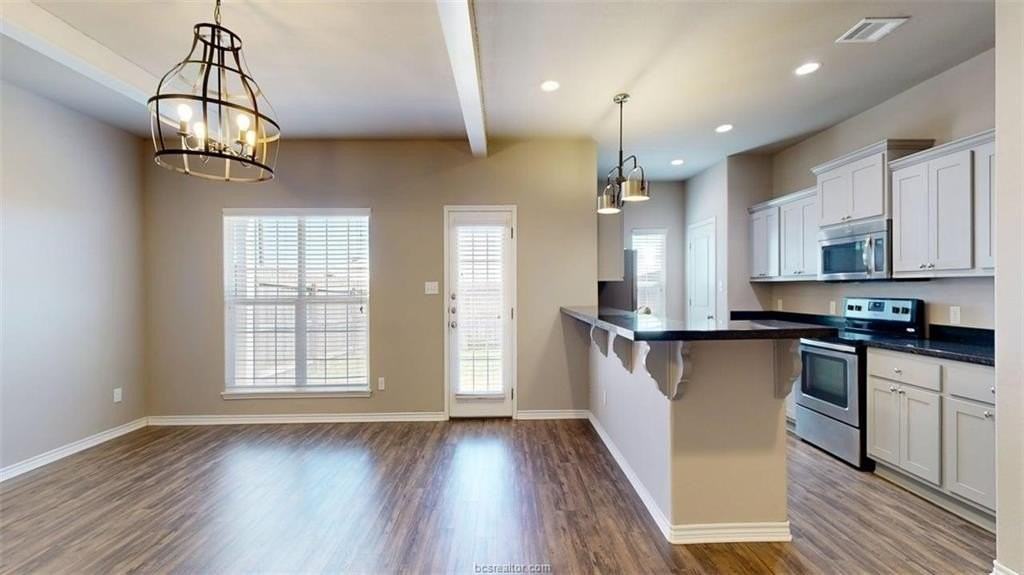 3519 Summerway Dr - Photo 4 of 46