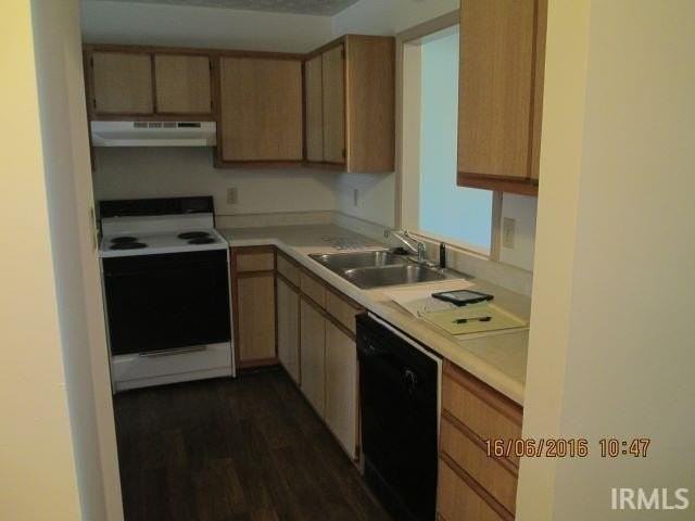 1302 S Hickory Grove Ln - Photo 2 of 14