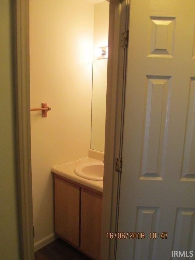 1302 S Hickory Grove Ln - Photo 5 of 14