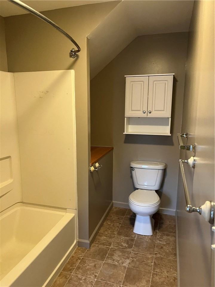 722 Seneca Pl - Photo 5 of 11