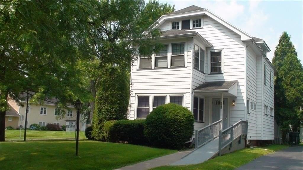 1067 N Winton Rd - Photo 2 of 10