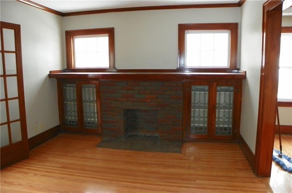 1067 N Winton Rd - Photo 7 of 10