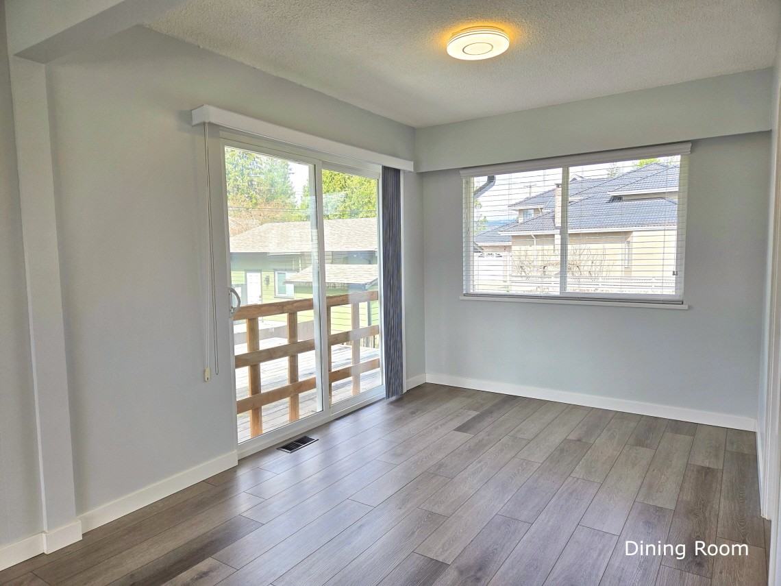 1047 Milford Avenue - Photo 4 of 21