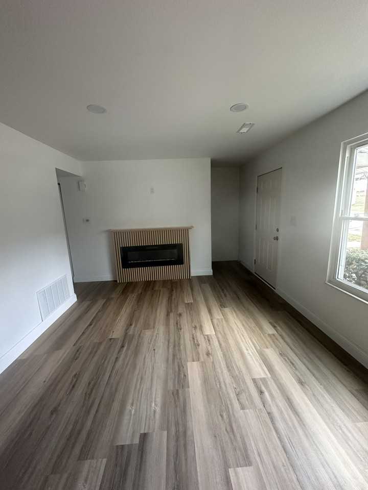 1220 N 3rd St #2 - Photo 2 of 17