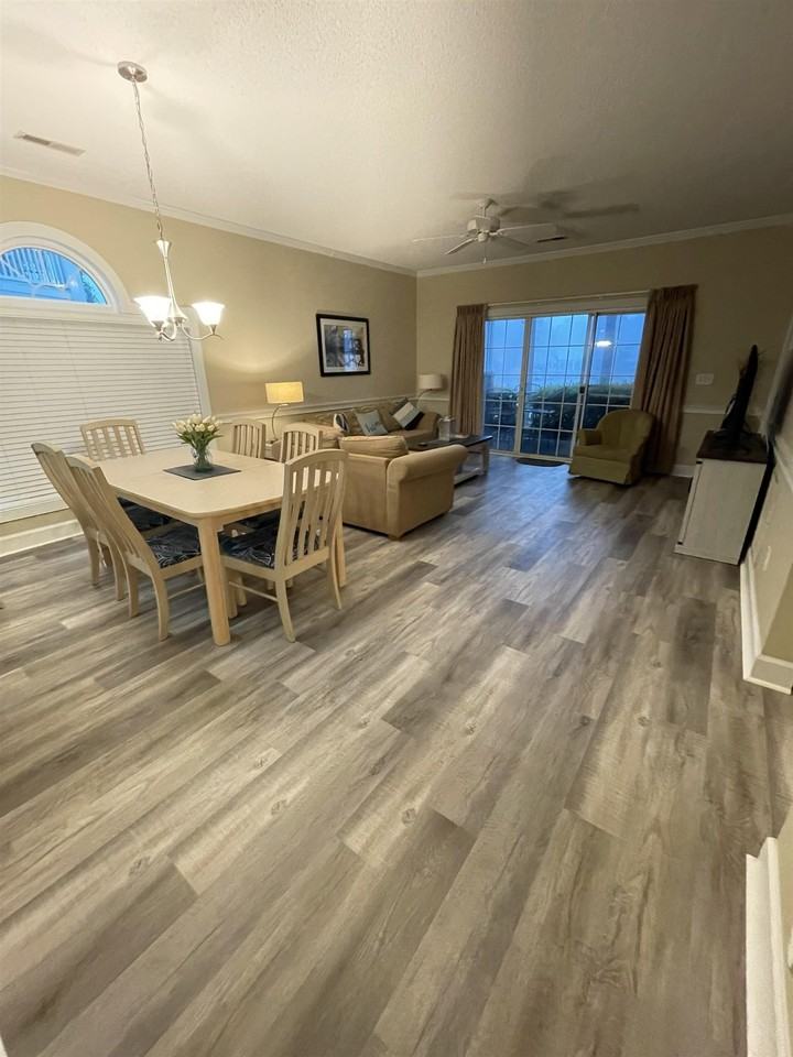 702 Riverwalk Dr - Photo 2 of 33