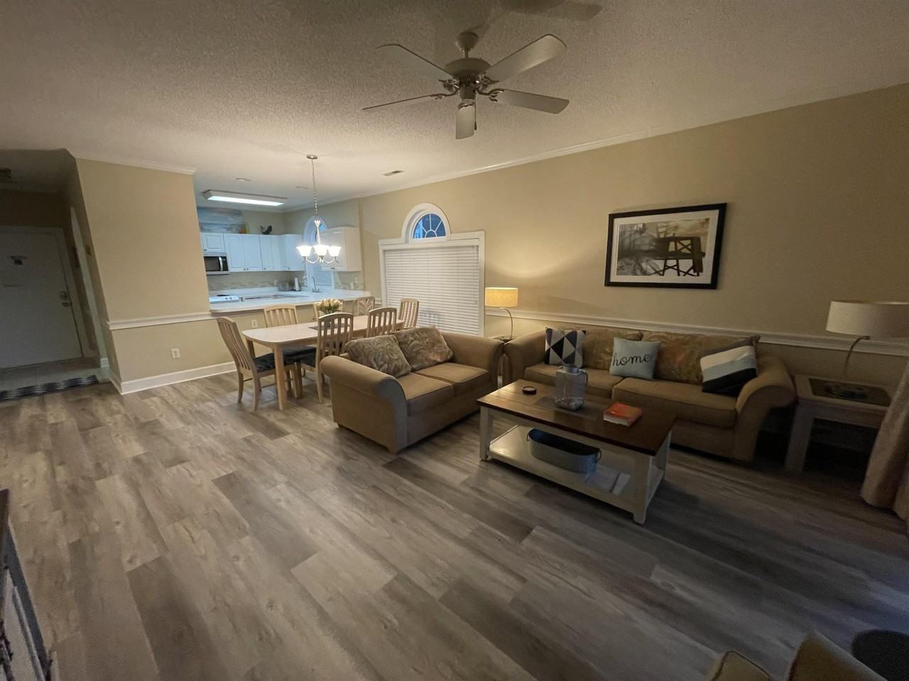 702 Riverwalk Dr - Photo 5 of 33