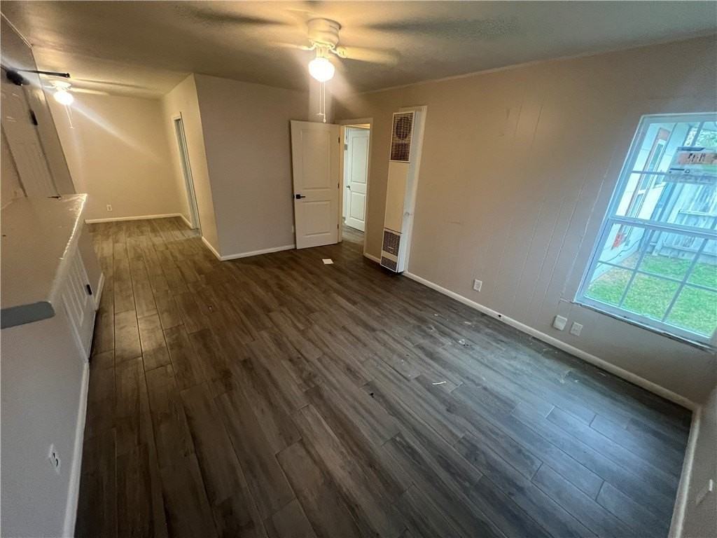 4814 Phillip Dr - Photo 2 of 9