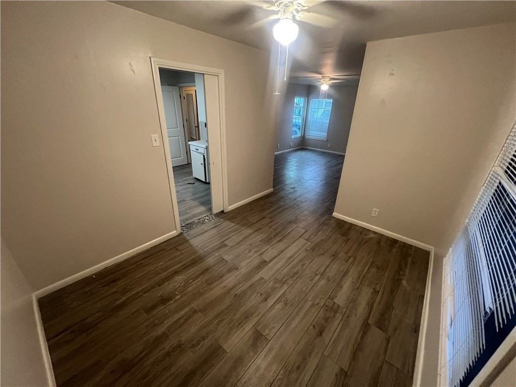 4814 Phillip Dr - Photo 3 of 9