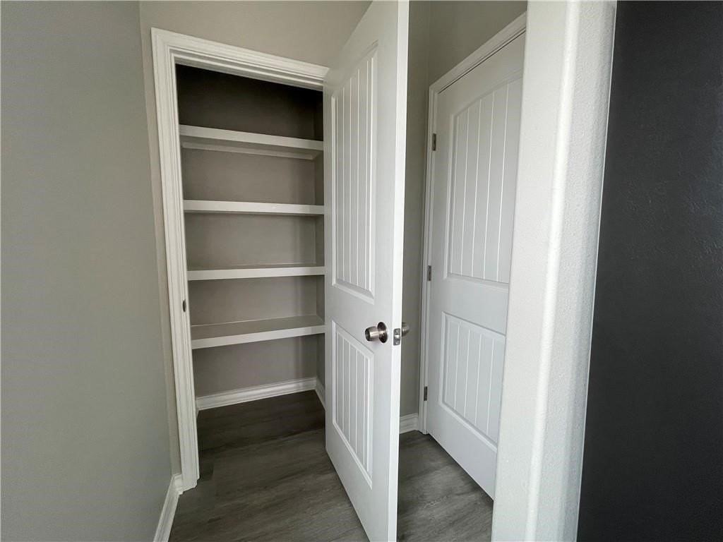 14202 Marina Dr Unit B - Photo 6 of 11