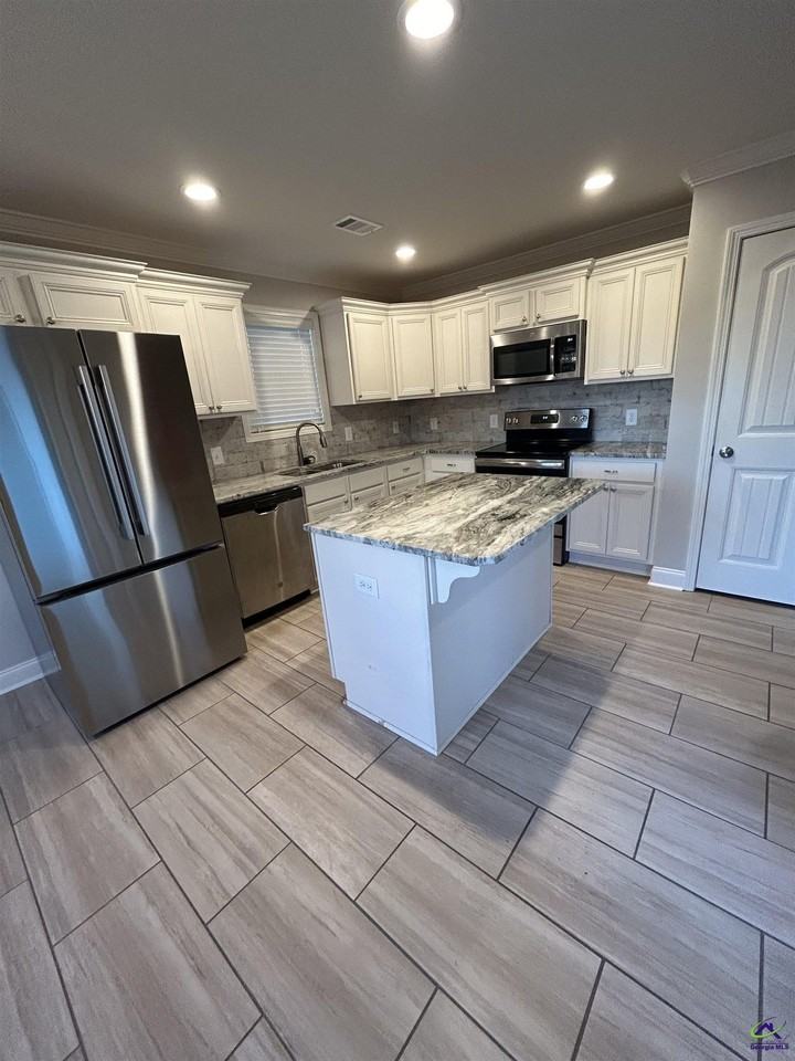 315 Gibson Cir - Photo 6 of 14