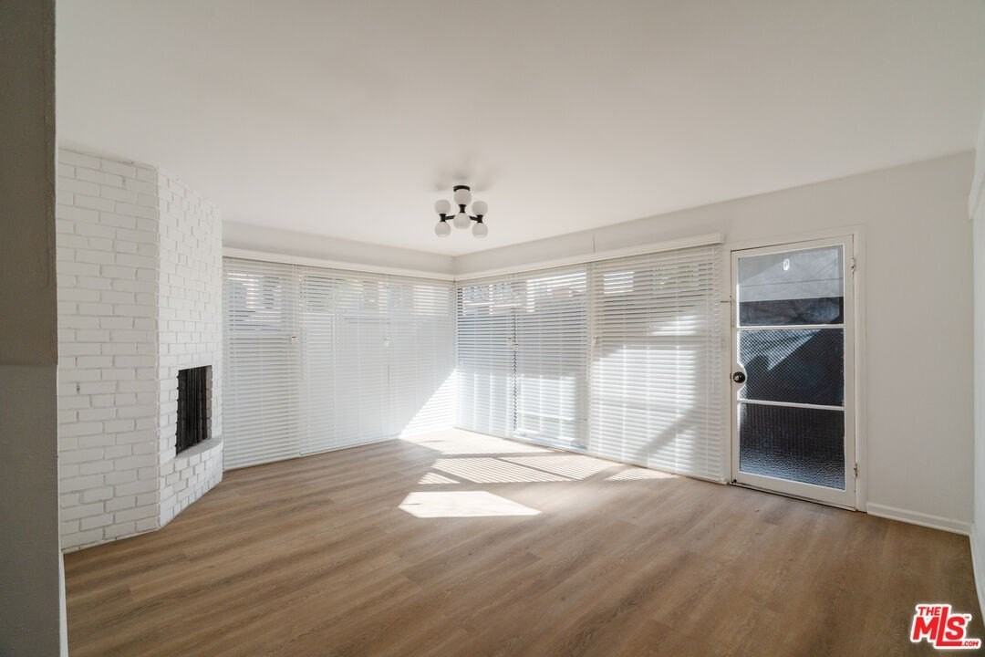 1147 Horn Ave Apt 2 - Photo 4 of 12