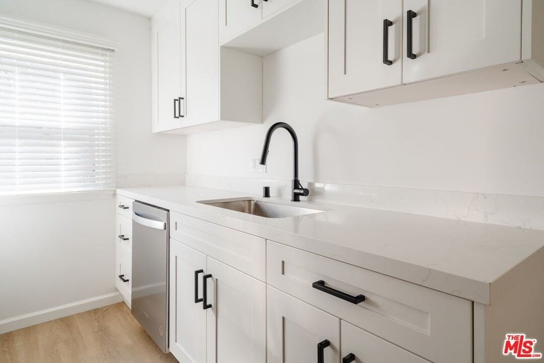 1147 Horn Ave Apt 2 - Photo 7 of 12