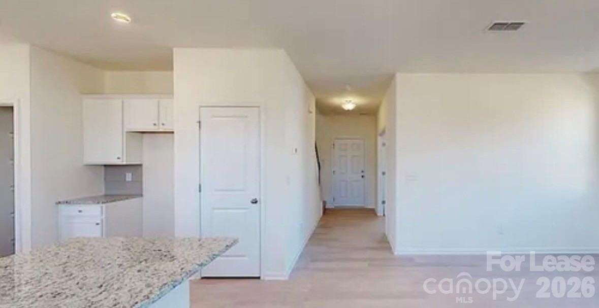 2650 Trinity St - Photo 6 of 30