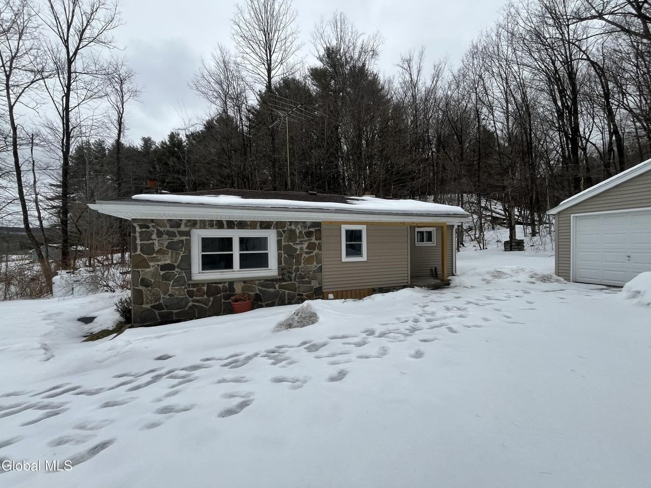 2150 State Route 143 - Photo 2 of 23