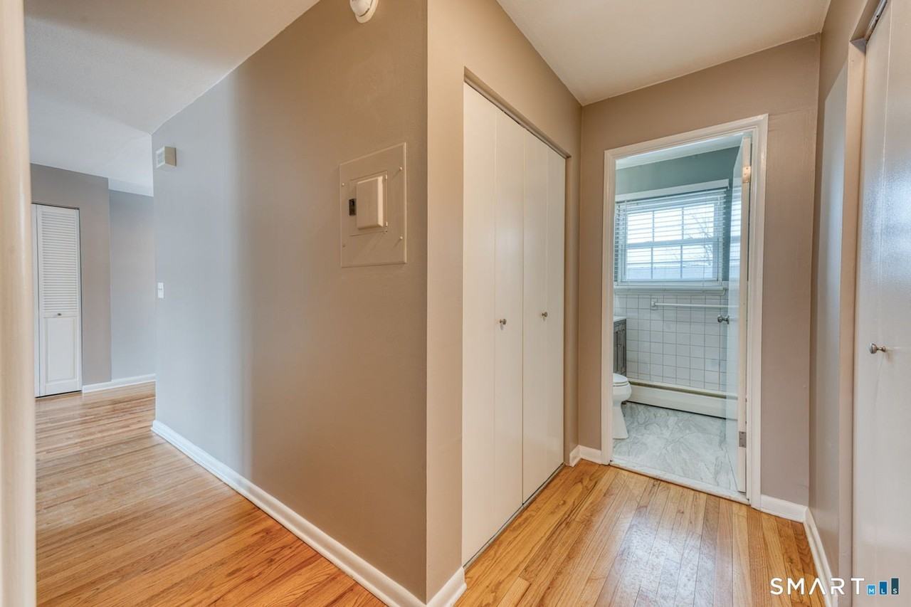 66 Beths Ave Apt 15 - Photo 3 of 20