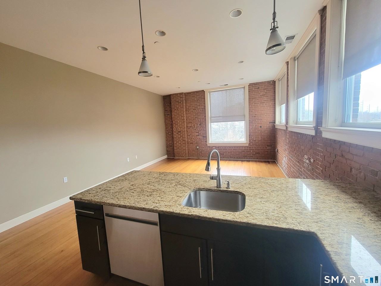 14 N Main St Unit 3h - Photo 4 of 10