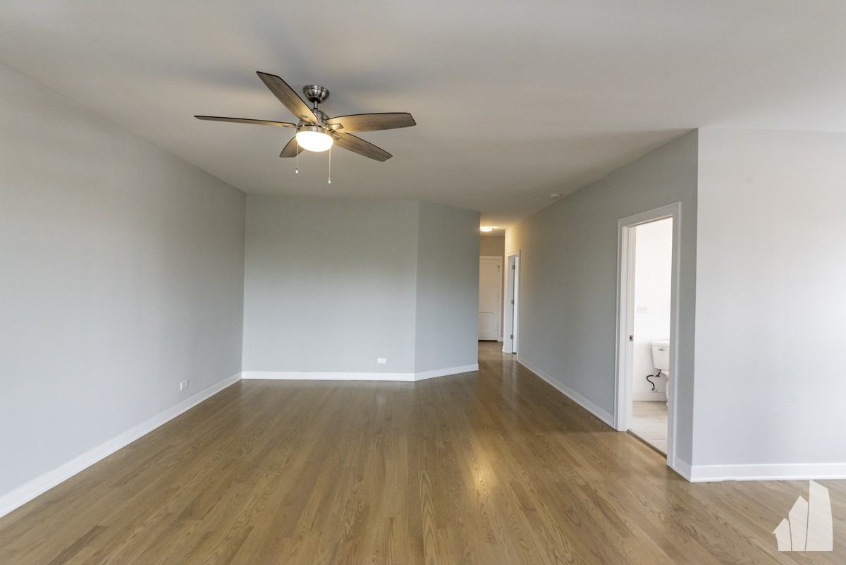 3925 N Keeler Ave #3925-1E - Photo 5 of 11