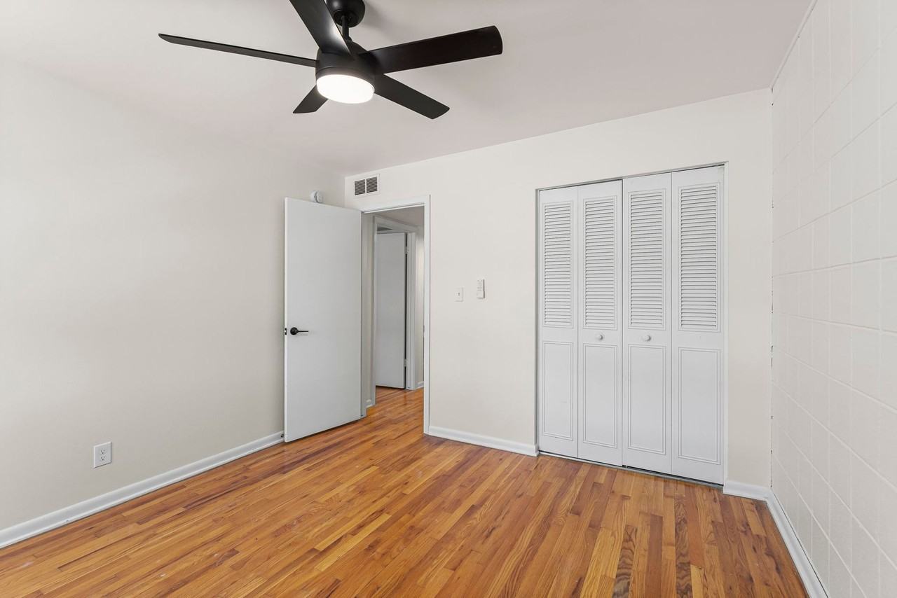 Walnut Apartments - Photo 6 of 10