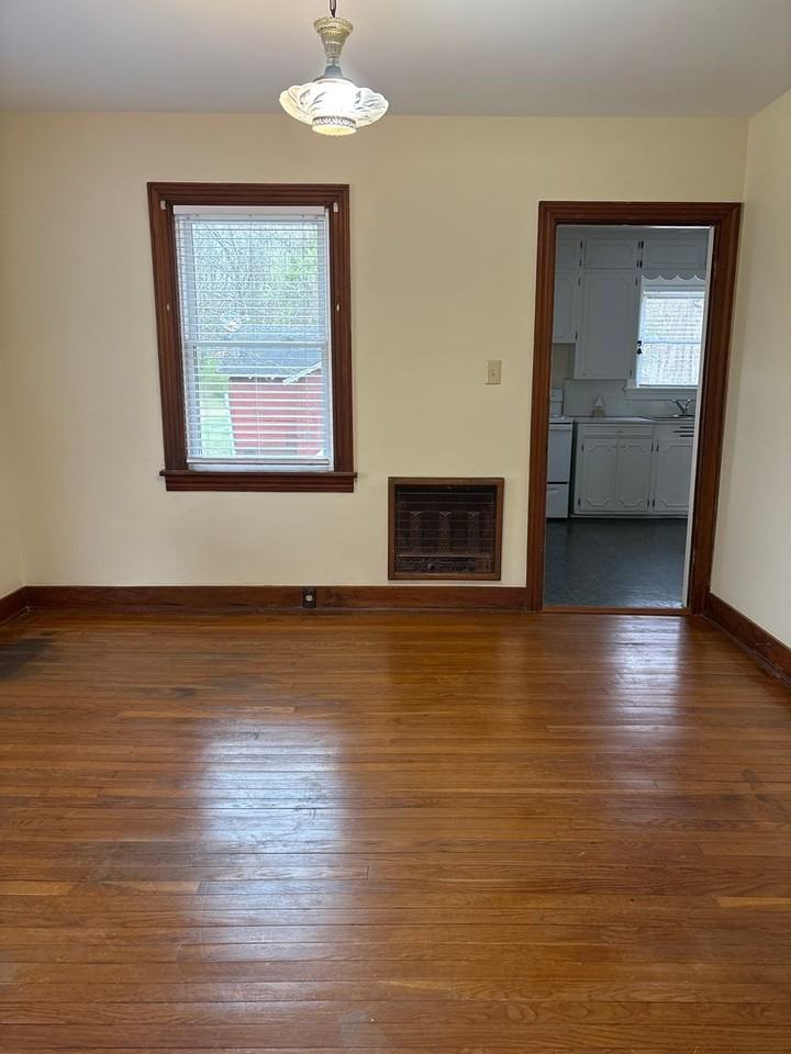 1814 S Highland Ave - Photo 4 of 18