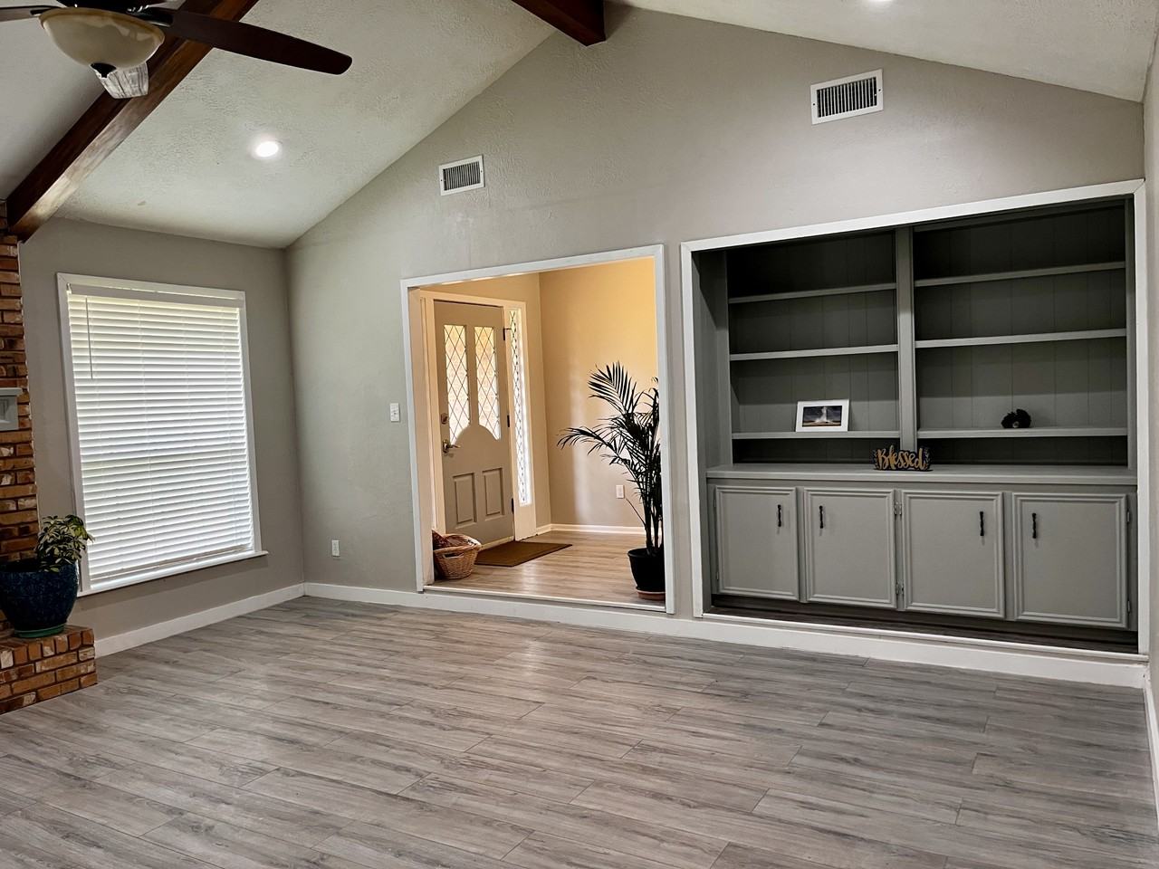 1010 Holt St #1 - Photo 5 of 42