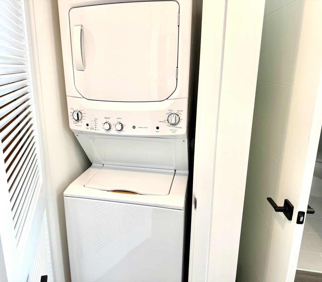 1936 Northwest 1st Place #S4 - Photo 7 of 8