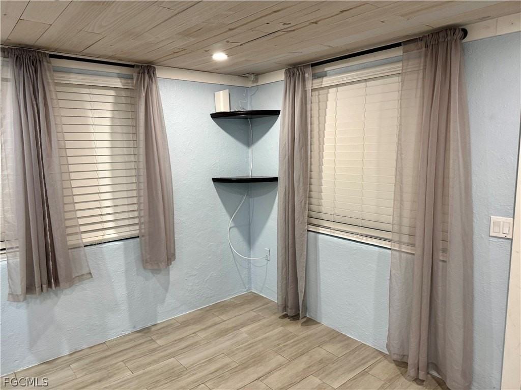 2566 2nd St Apt A - Photo 2 of 8