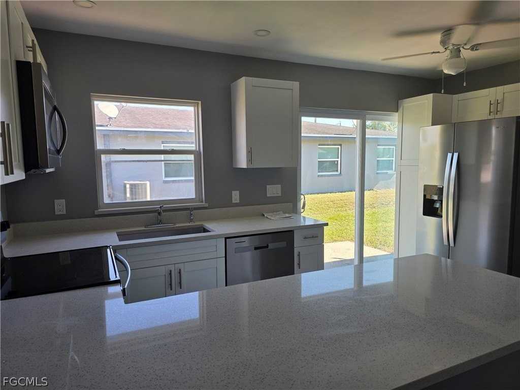 11451 Char Ann Dr - Photo 4 of 8