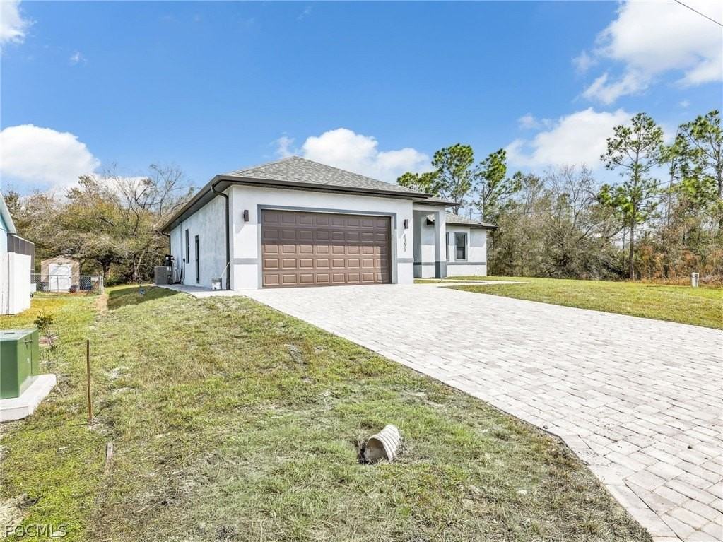 6192 Kambach St - Photo 5 of 42