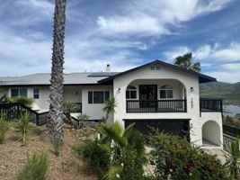 featured image of 1047 Sangamon Ave