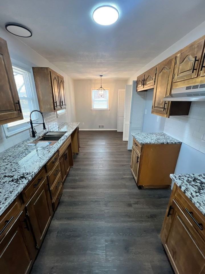 8525 Evanston Ave - Photo 6 of 27