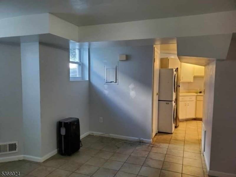 81 Western Ave - Photo 7 of 14