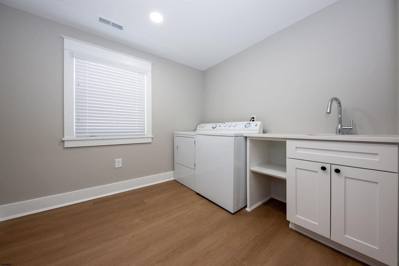 733 Route 9 - Photo 4 of 11