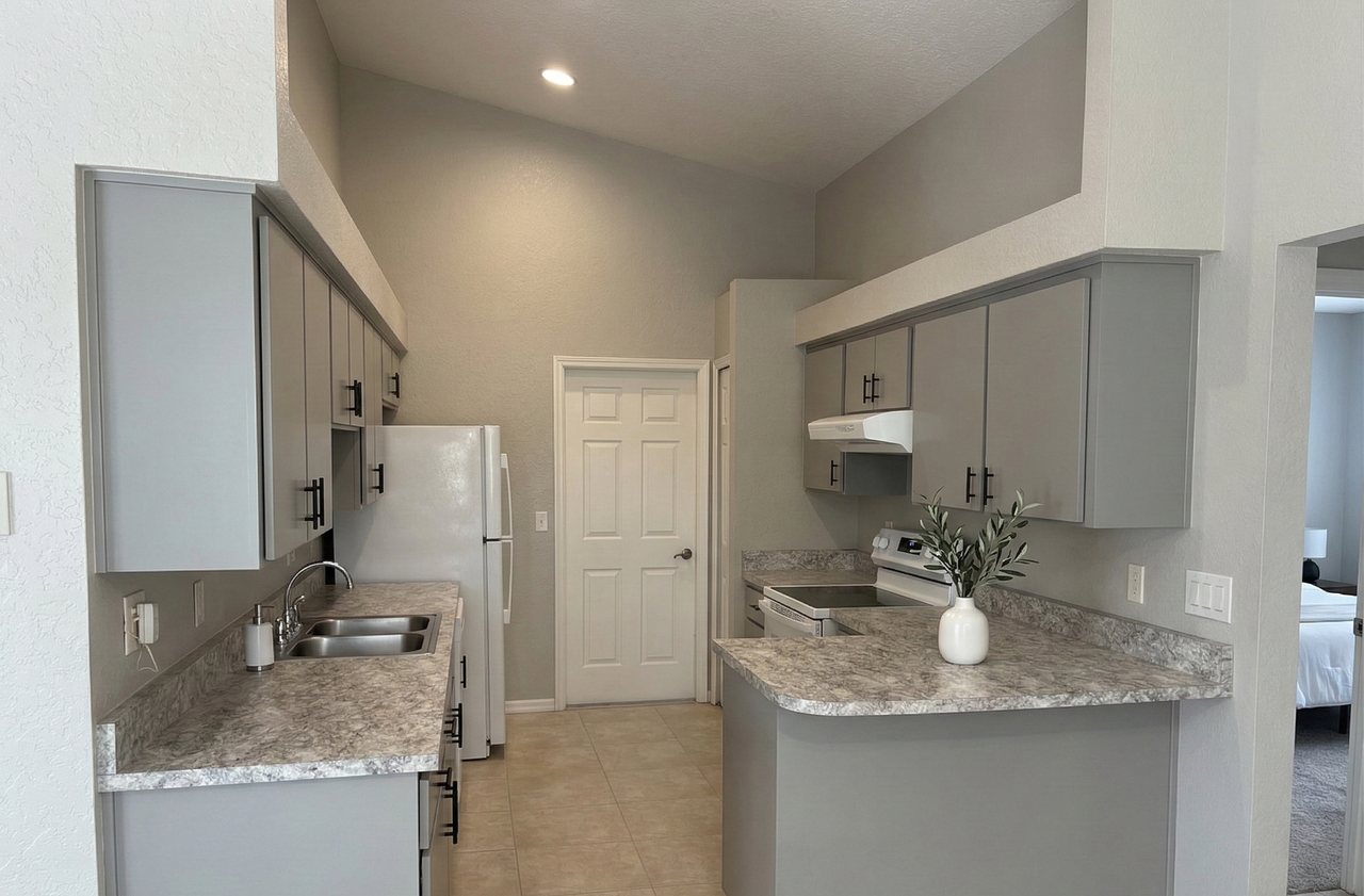 116 W 19th St - Photo 6 of 12