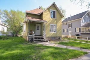 featured image of 1117 1st St Nw