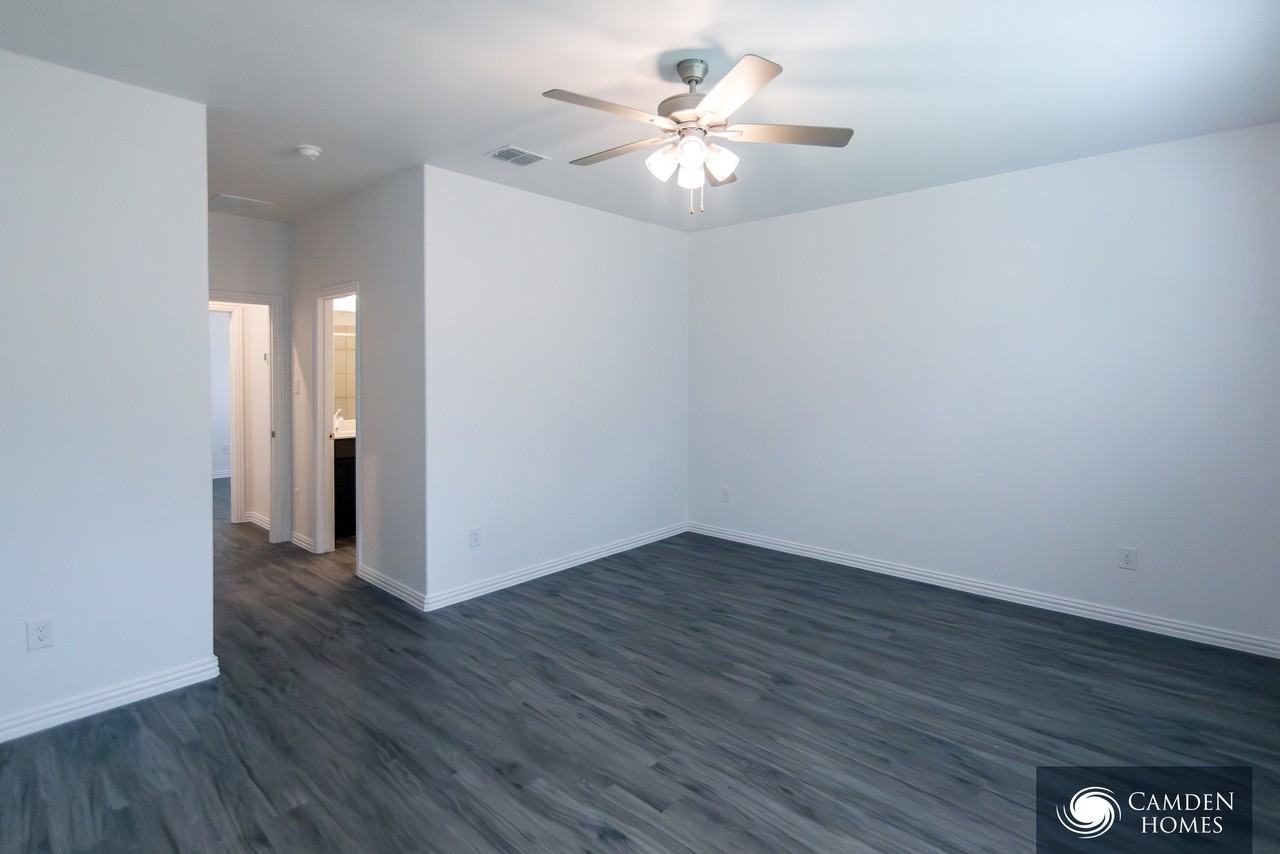 3650 Elise Way - Photo 4 of 6