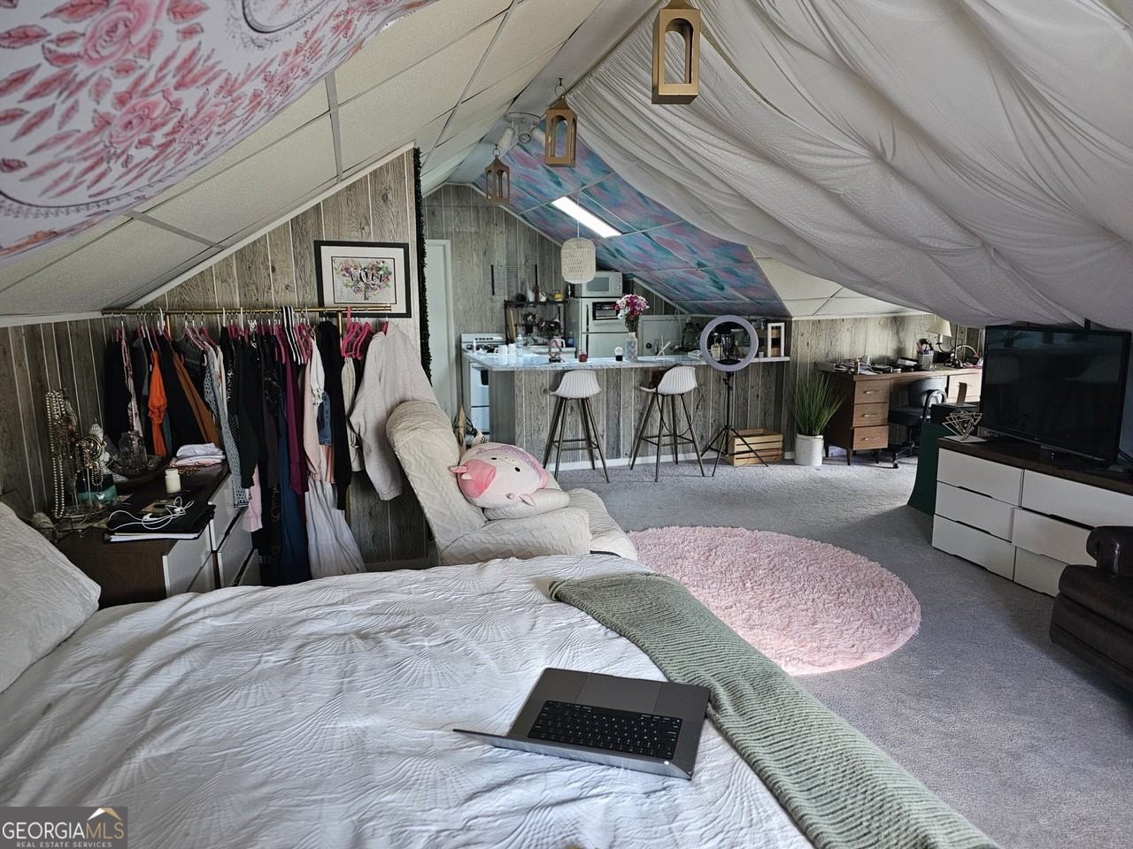 2111 Fairhaven Cir Ne - Photo 3 of 16