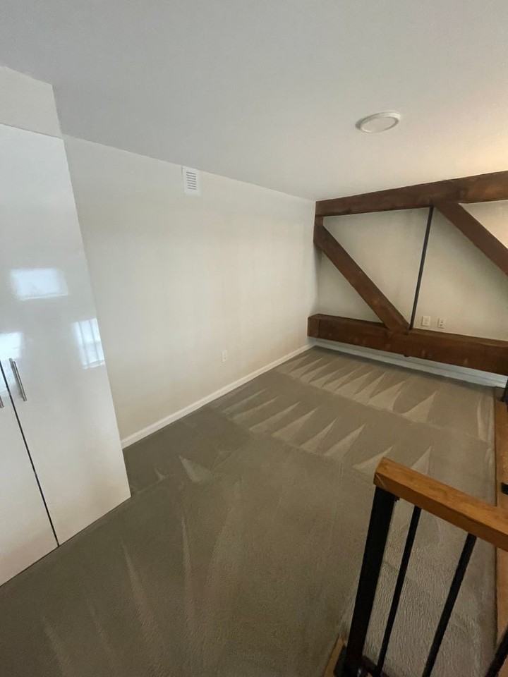 The Star - Photo 4 of 6