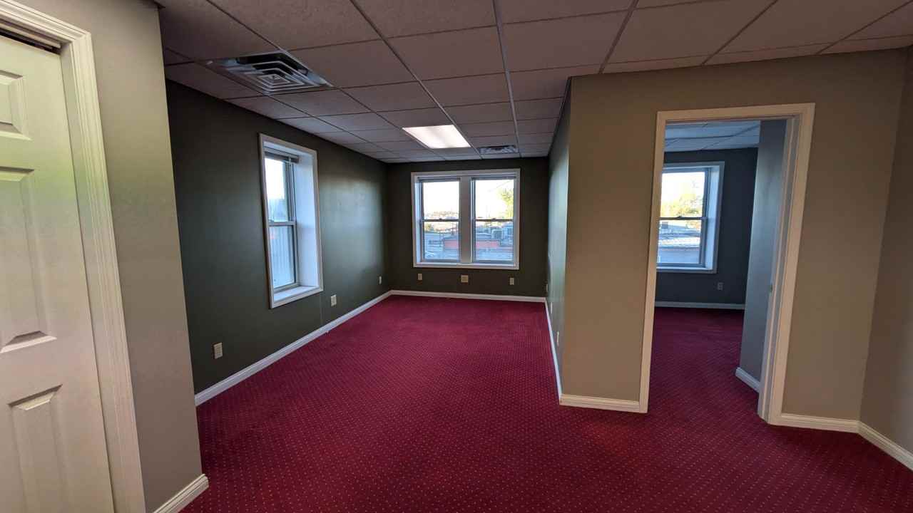 142 W Pearl St #1 - Photo 3 of 13