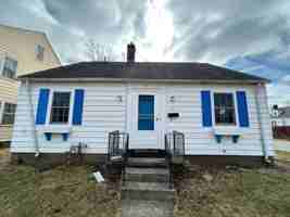 featured image of 421 Meridian St