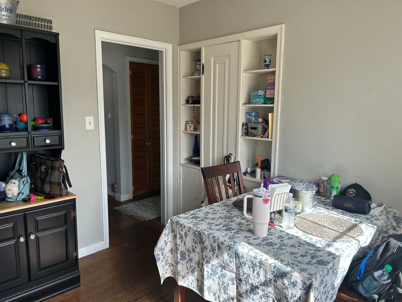 421 Meridian St - Photo 6 of 29