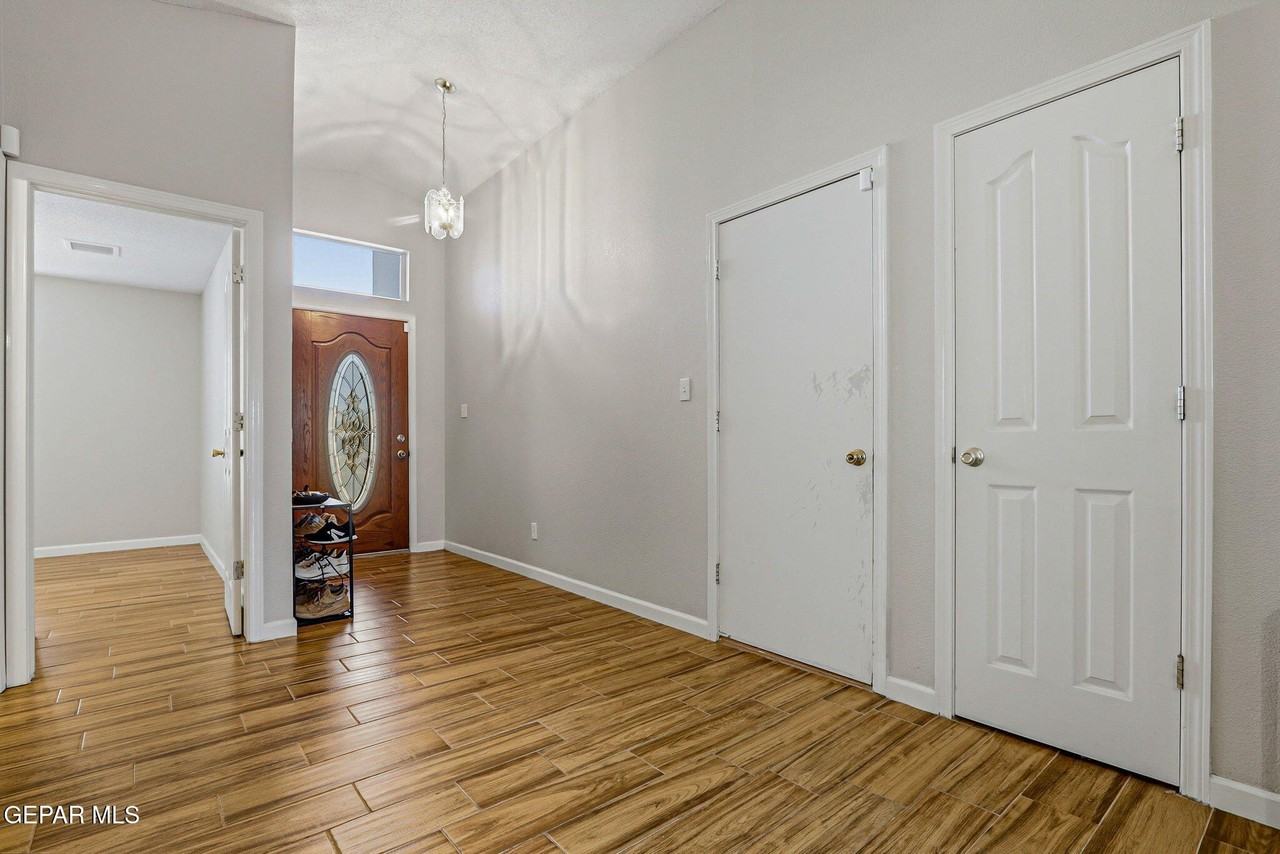 12928 Alfredo Apodaca - Photo 6 of 39