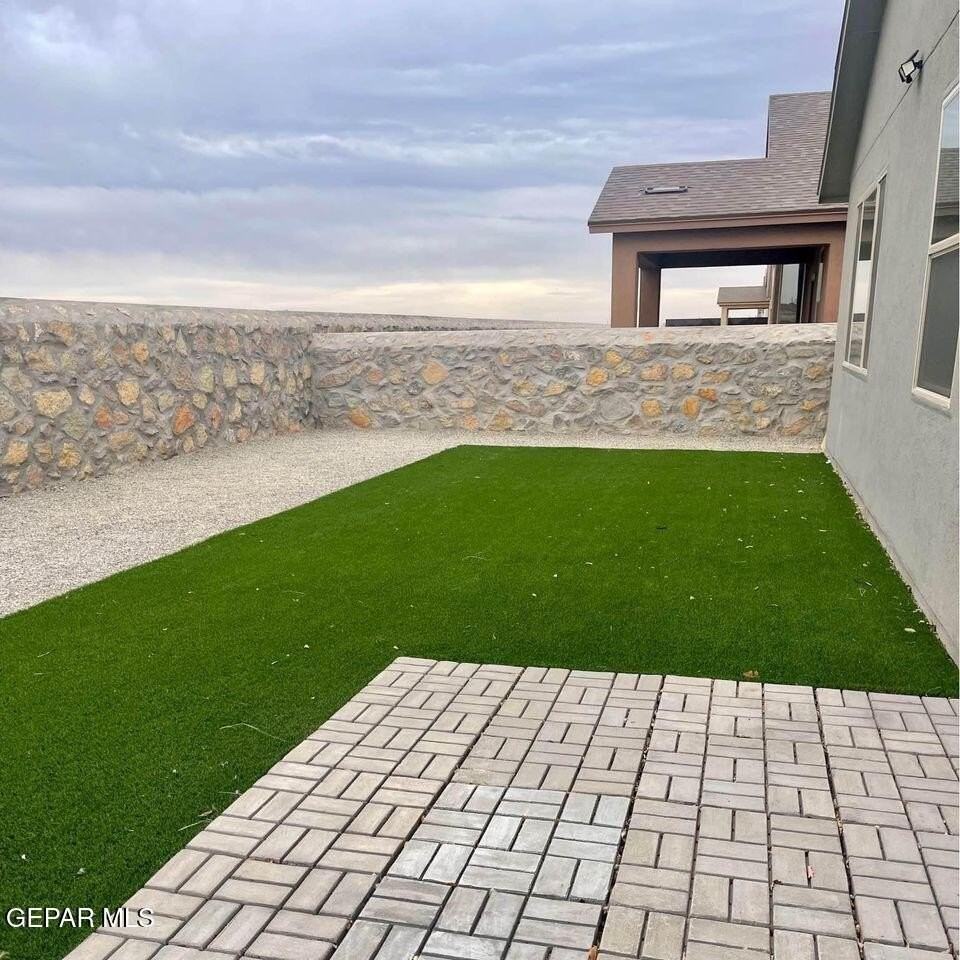 4704 Marisabel Azcarate St - Photo 4 of 26