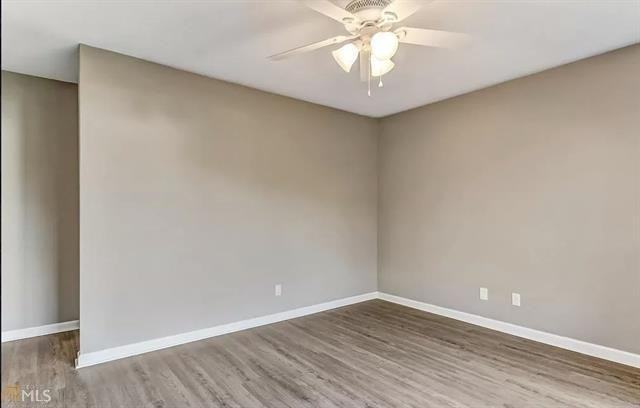 802 S Rogers St - Photo 7 of 20