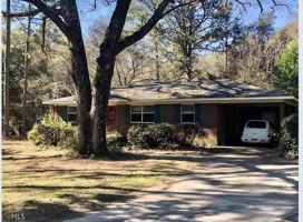 featured image of 104 Nottingham Trl