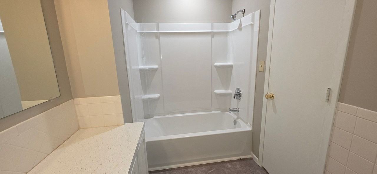 3429 S Broadway Ave - Photo 7 of 9