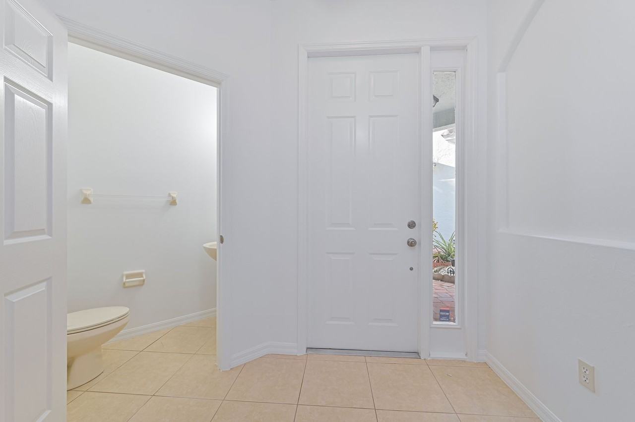 14760 Pinnacle Pl - Photo 7 of 35