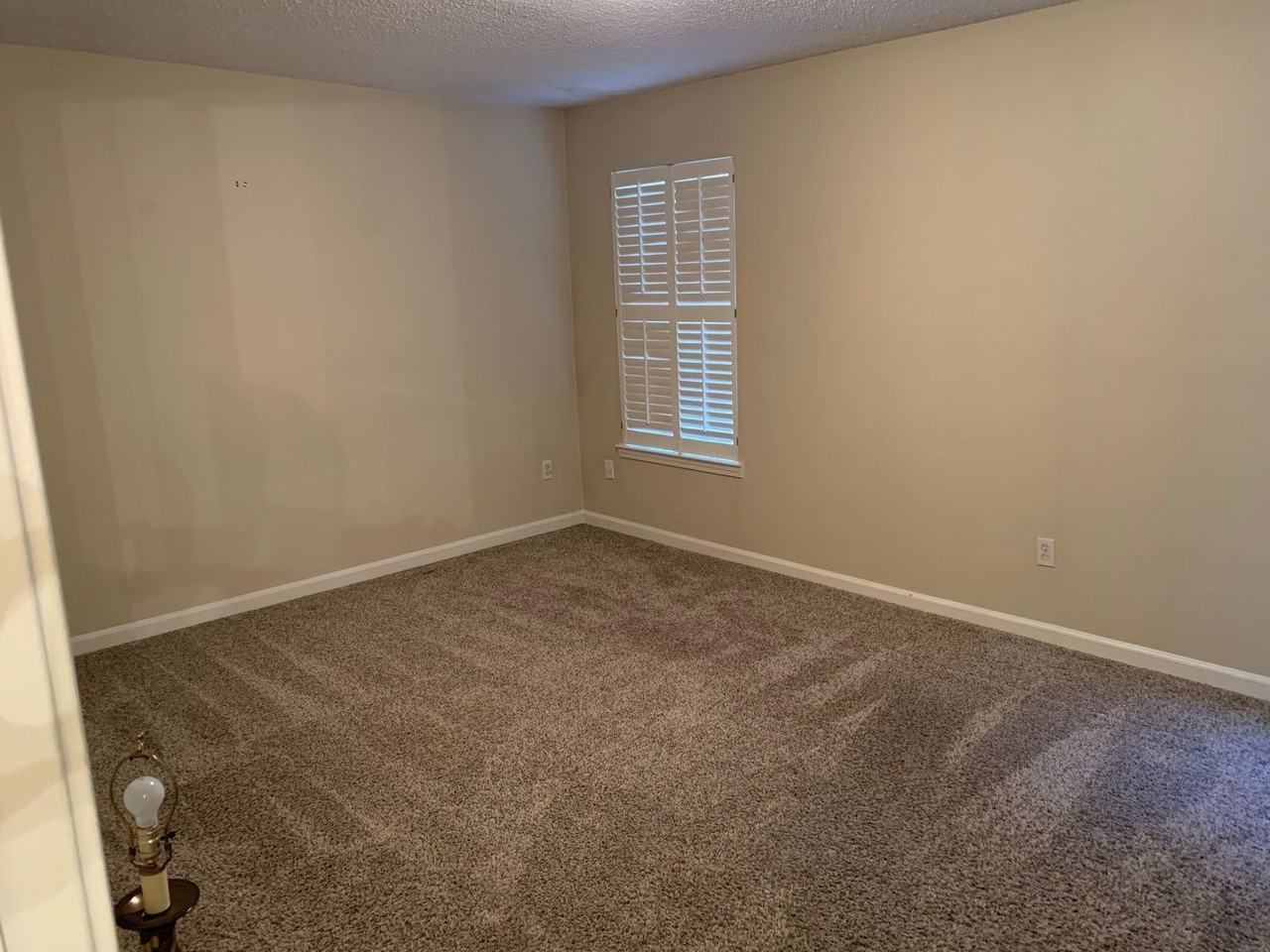 1969 Vienna Way - Photo 5 of 10