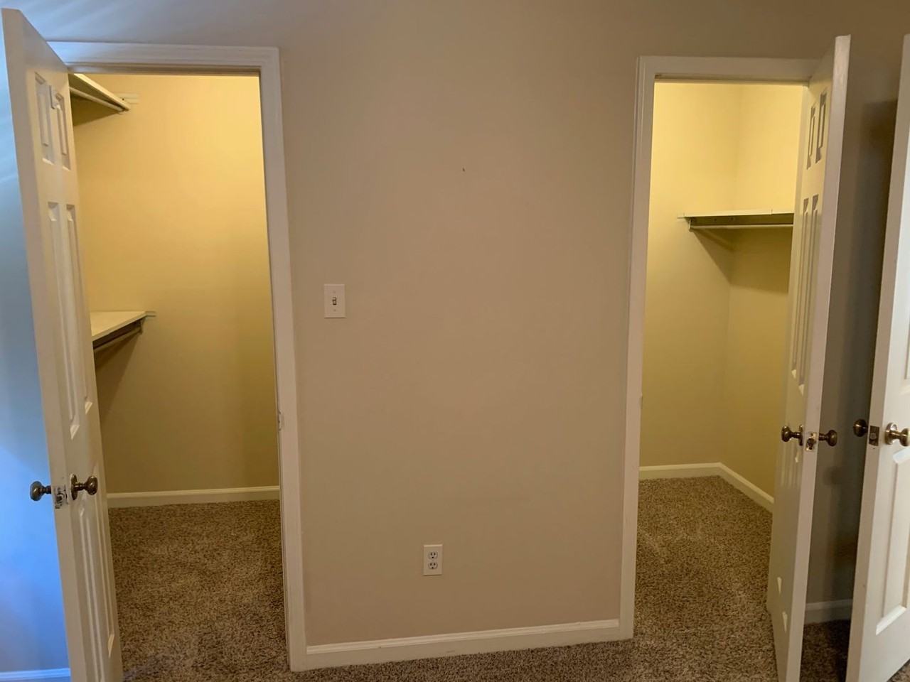 1969 Vienna Way - Photo 6 of 10